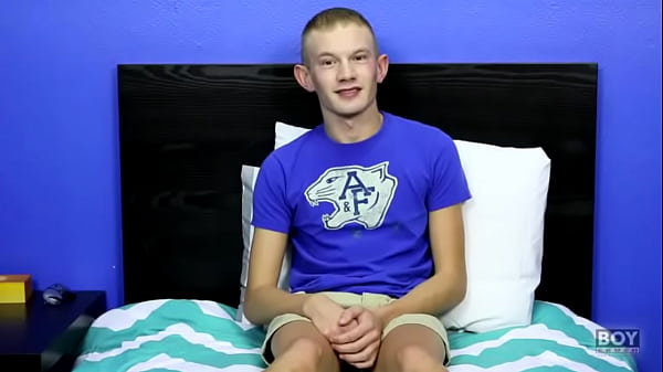 Trey Ryan Sharing And Showing Horny Session Usi...