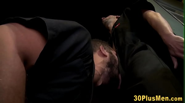 Buff stud gets ass pounded
