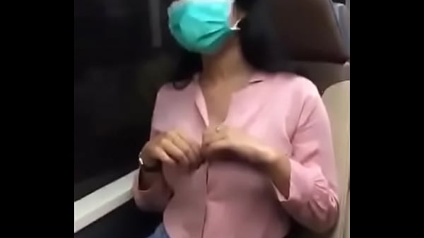 Download Video - Encontro uma safada no metro de S&atilde;o  paulo&comma; ela disse que era casada