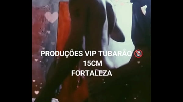 Fiatal könyvmoly segge nyálazása és anális kényeztetése