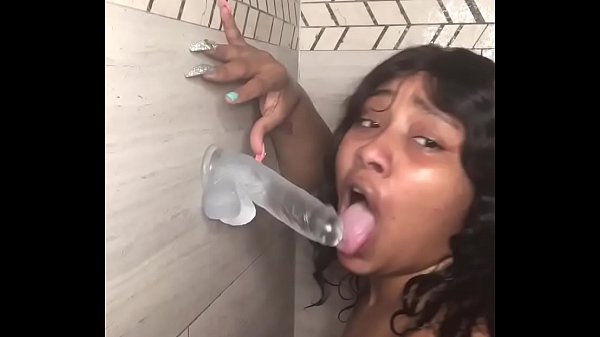 This pretty bitch Layla red
