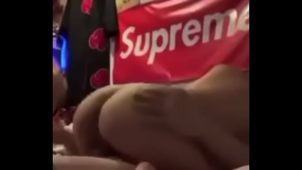 Gros Cul Se Fait Détruire En Cowgirl