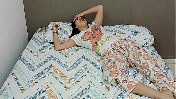 Download Video - ayudo a mi mejor amiga a calmar su calentura con una buena follada y una buena chupada de co&ntilde;o