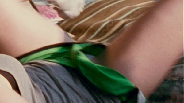 Amy Adams nip slip - THE FIGHTER - upshorts, se...