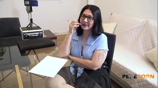 Meraki Pacense feels like becoming a secretary and doing dirty things to candidates