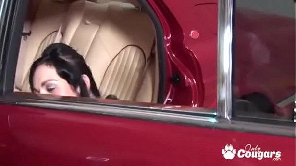 Mature British MILF Danna Marie Ass Fucked In The Backseat Of Her Car