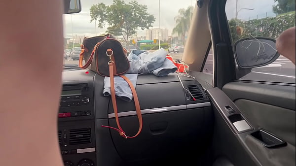 Download Video - Aline Tavares&colon; Estava passeando pelo shopping quando conheci esse vendedor em uma loja&comma; n&atilde;o resistimos ao tesao e fomos para o estacionamento transar gostoso - adoro essa adrenalina se poder ser flavrada