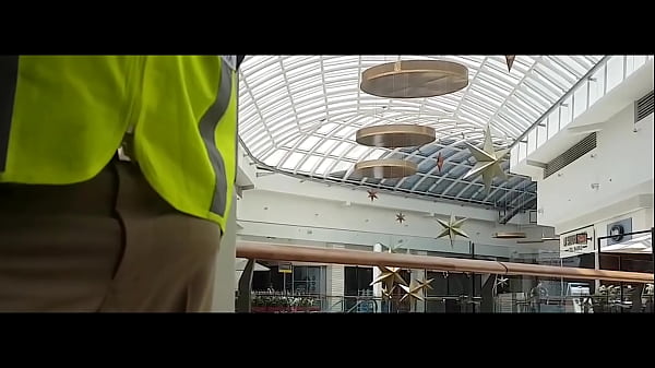 Download Video - Bulto de guardia en publico - no es cruising bulge volume seguran&ccedil;a