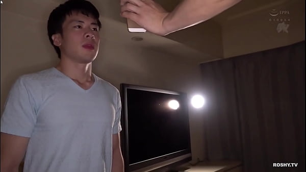 L'idole Aux Gros Seins Soumise Au Lavage De Cerveau Était Détestée Mais Est Devenue Une Méchante Chienne Fukada Eimi Akira Erie