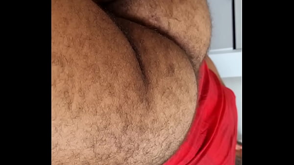 UM RABÃO DEMACHO PELUDO.