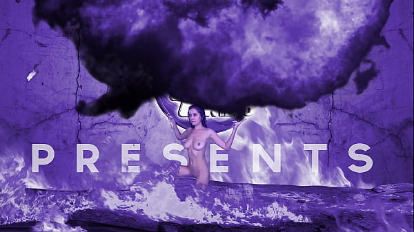 Lizzy Lust - Micro Bikini Fashion Show Pt II 4K