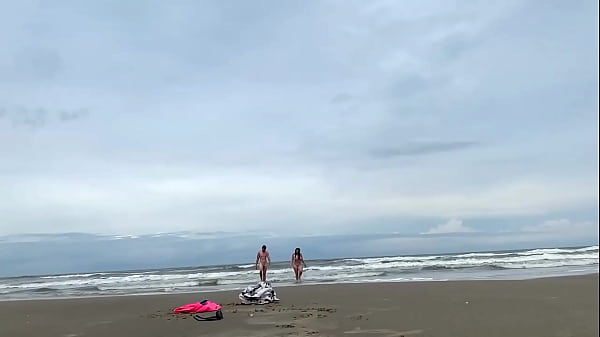 Camila Vegas & Neitan - BTS recording on the beach and having real laughs.
