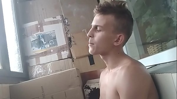 Man smoking fetish V - marombagay