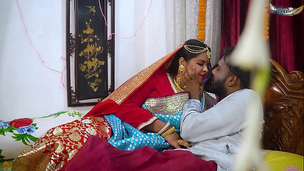 DESI NEWLY MARRIED HUSBAND WIFE HARDCORE FUCK AT FIRST NIGHT FULL MOVIE ( HINDI AUDIO )