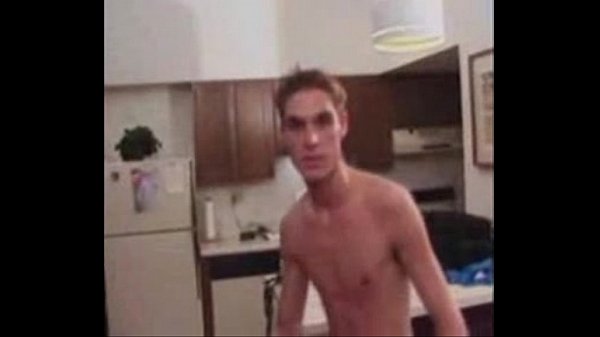 Cinco meninos gays se masturbando juntinhos - w...