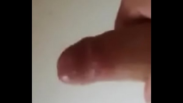 Download Video - BEL RAGAZZO ITALIANO SI MASTURBA
