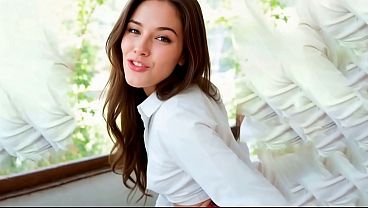 FOLLADA BRUTAL A COLEGIALA TRAGA SEMEN (IA GENERATED) NO REAL PERSON