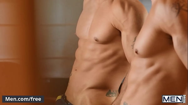 Download Video - &lpar;Roman Todd&comma; Dean Dallas&rpar; Share A Hot Fuck Orgasm After A Long Day At The Beach - Men