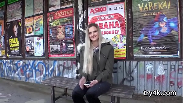 Natural teenie gives blowjob in pov and gets yummy twat reamed