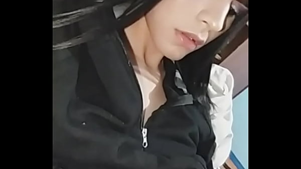 Lu se manosea en camara para calentar a descono...