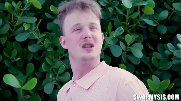 Vacation Vibes: Stepsiblings' Kinky Encounter Turns into a Wild Foursome
