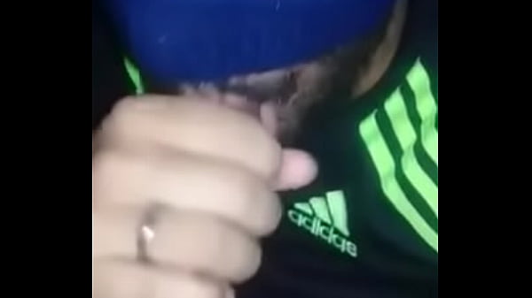 NEGAO BOTANDO CASADO PRA MAMAR