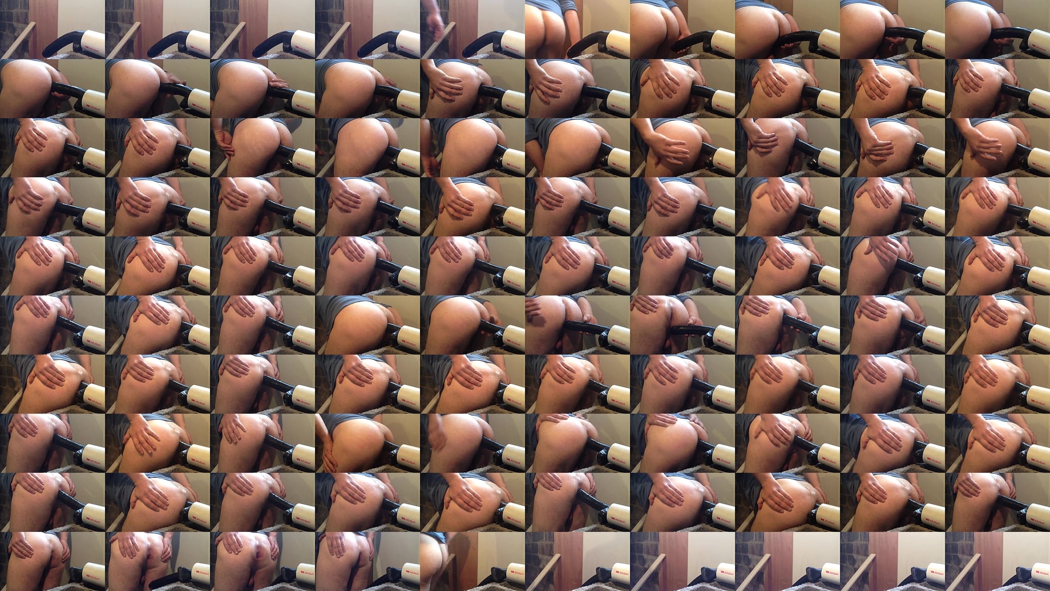Riding my big black dildo 预览图