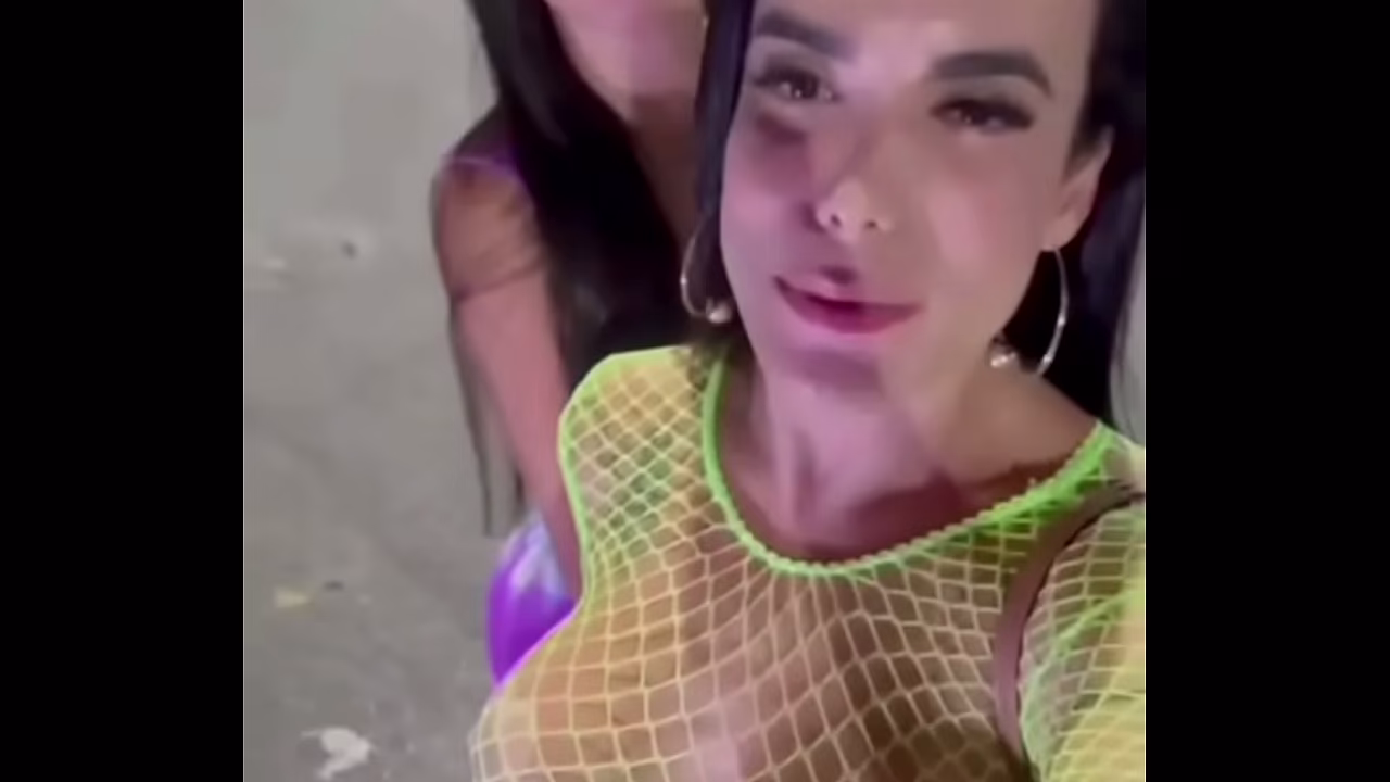 ca&ccedil_ada com minhas meninas sempre fica mais gostoso