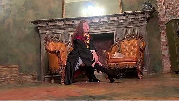 Nude cosplay - behind the scenes