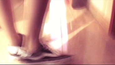 BBW Slut Fucks Dirty Ass In Sneakers