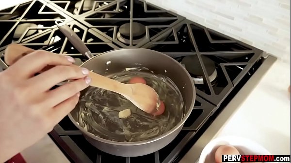 Horny busty MILF stepmom takes a big cock for breakfast