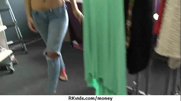 Sexy Poussin Sauvage Est Payé Pour Baiser 21