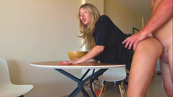 Download Video - I spied how my stepmom cleaned sexy and fucked on the table