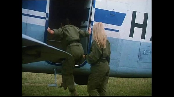 Download Video - Sarah Young in Le porcone volanti 1 &lpar;Mario Bianchi&rpar;