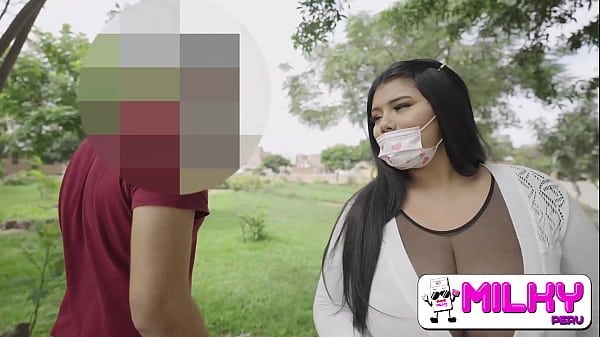 Download Video - Ella puso una sola condici&oacute;n para seguir grabando porno y fue follar con un desconocido&hellip;&period; La super tetona Mishell is back