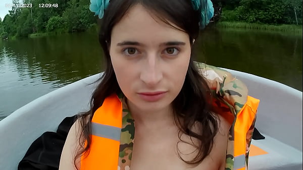 Masturbando mi co&ntilde;o peludo con mi plug anal