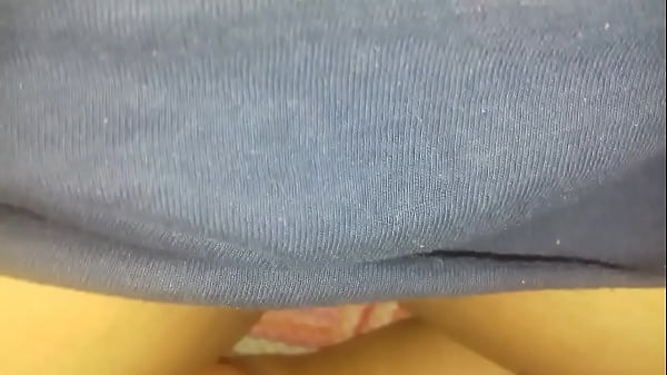 thumb throbbing clit
