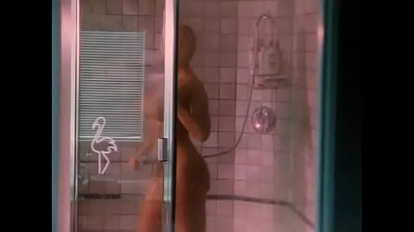 Anna Nicole Smith In Shower