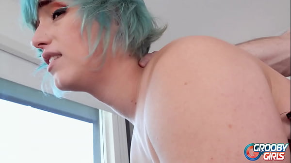 Download Video - GROOBYGIRLS&period;COM&colon; Nikki Mayhem Gets Fucked