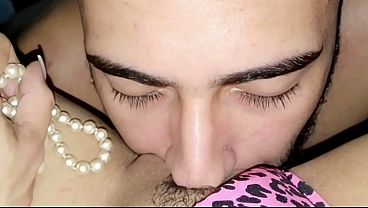 Suck the hairy pussy
