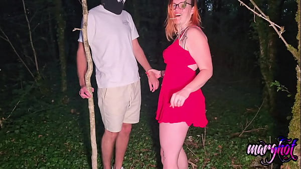 mari cocu me filme avec mon amant pour une baise dans les boisle chaperon ...