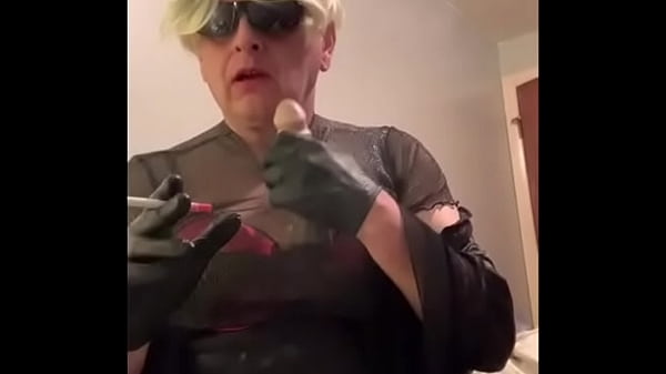 CD Nikki sexy pink bra smoking VS120 and nipple...