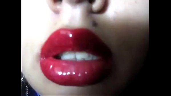 [plump Lips Kisses] I Feed Off Of Your Weakness!