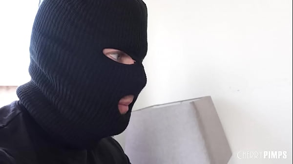 Thief Surprised by Lusty Busty Brunette Gianna Grey Who Just Wants to Fuck