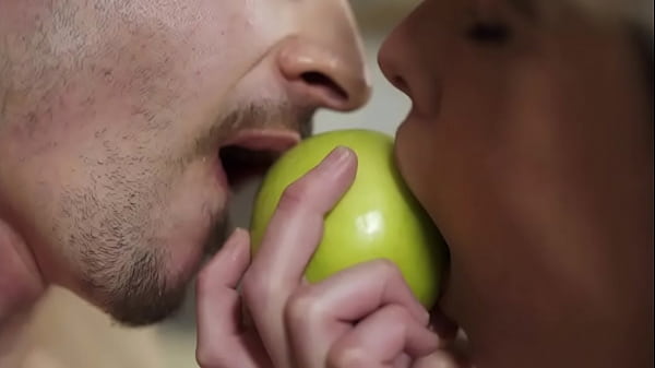 thumb lemon