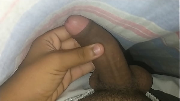 Wey Bite Non Coupée Poussant Sous Le Couvert