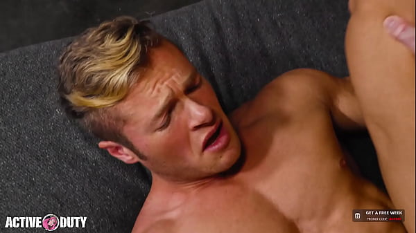 Beefy Pax Perry Dicked Down By Muscle Hunk - Jay Tee - ActiveDuty