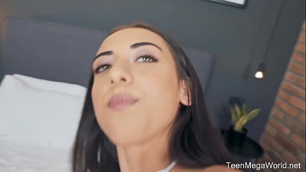 Beauty4K.com - Lola Heart - Hot model pleases a well-hung lad