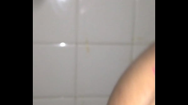 Download Video - IMG 4805 Dando no Cine para Negao de 23CM usando a calcinha fio pink borboleta da Li esp da Wadr part3 a gozada final 2017&period;MOV