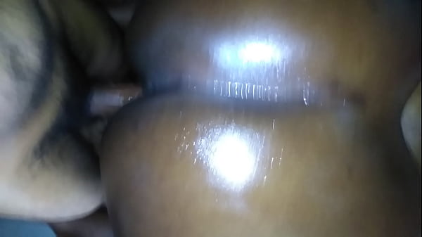 Big booty b. oil backshot